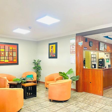 Hotel Los Algarrobos Puerto Baquerizo Moreno Buitenkant foto
