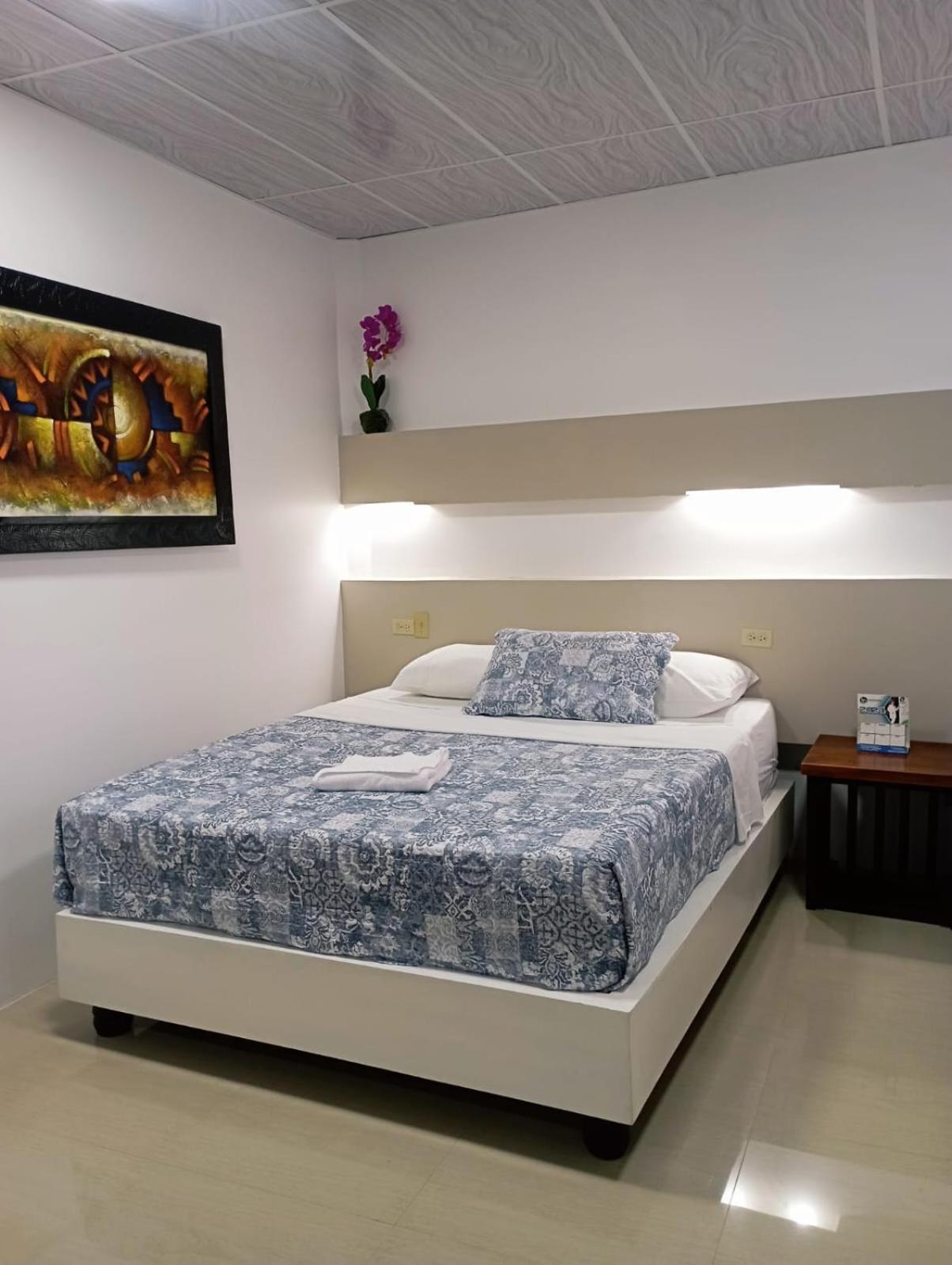 Hotel Los Algarrobos Puerto Baquerizo Moreno Buitenkant foto